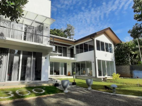 Hotels in Beliatta